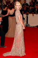 /album/fotoreportaje-met-gala/kate-bosworth-3-jpg/